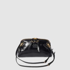 미우미우 가죽 클러치 5BF131