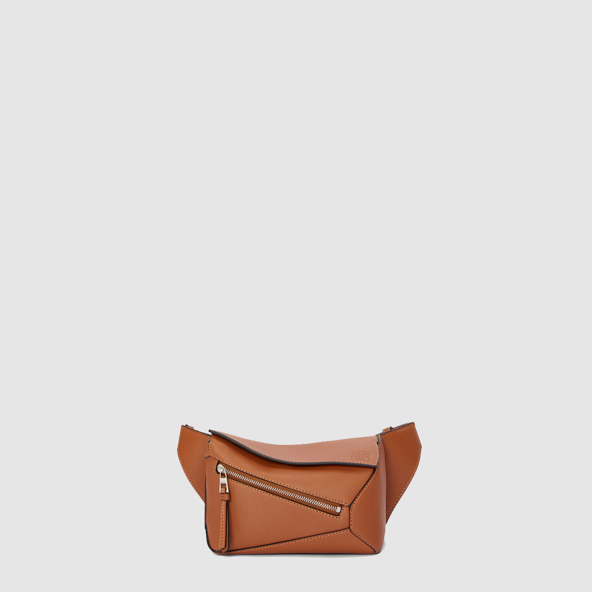 로에베 미니 퍼즐 엣지 범백 B510EB1X03