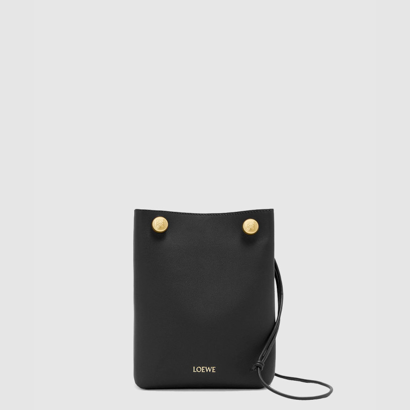 로에베 페블 파우치 스무스 카프스킨